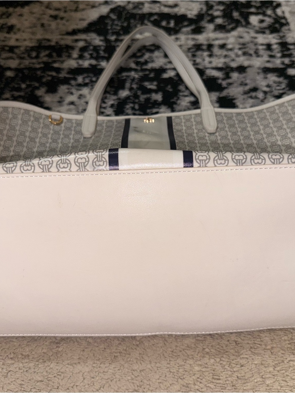 Tory Burch Gemini White Tote with Navy Center Stripe - Picture 3 of 4